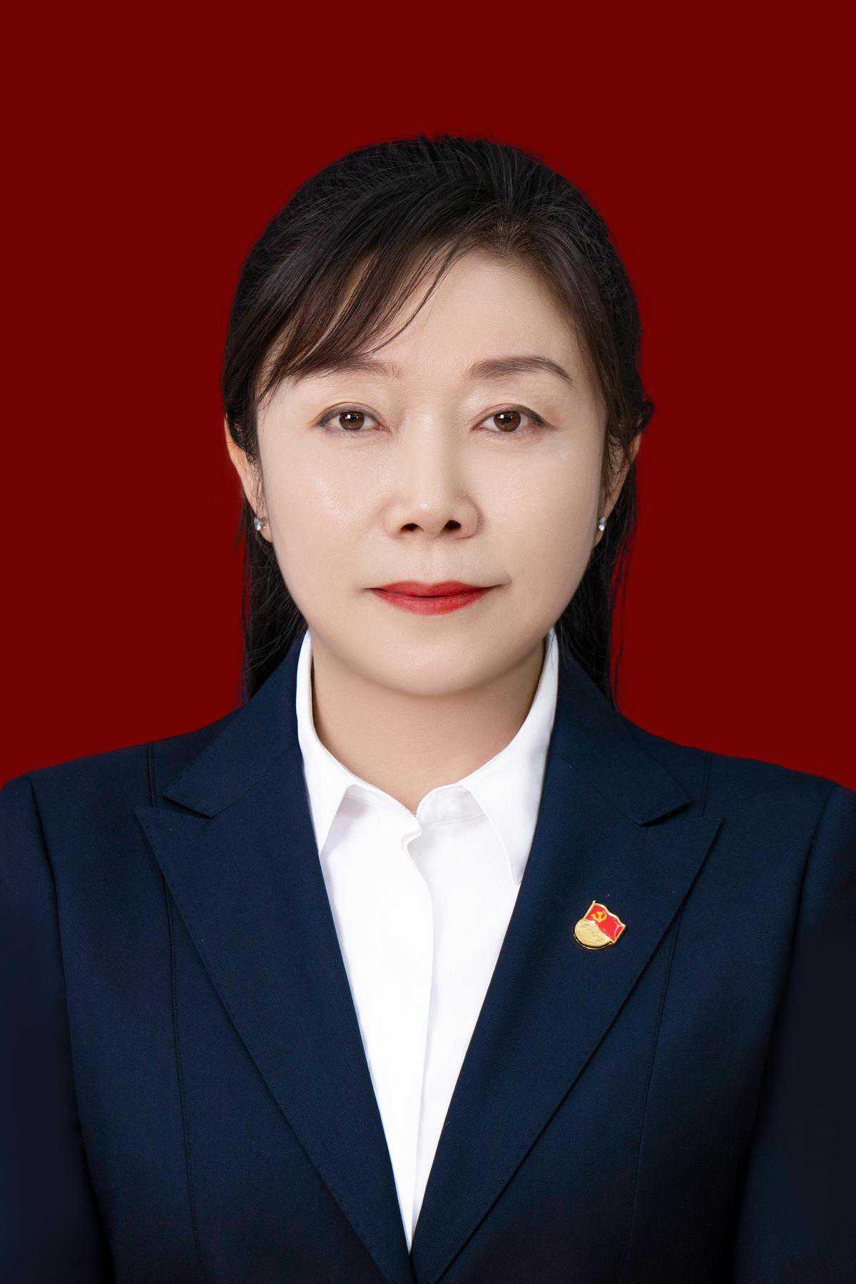 行政后勤第二党支部书记文丽.jpg