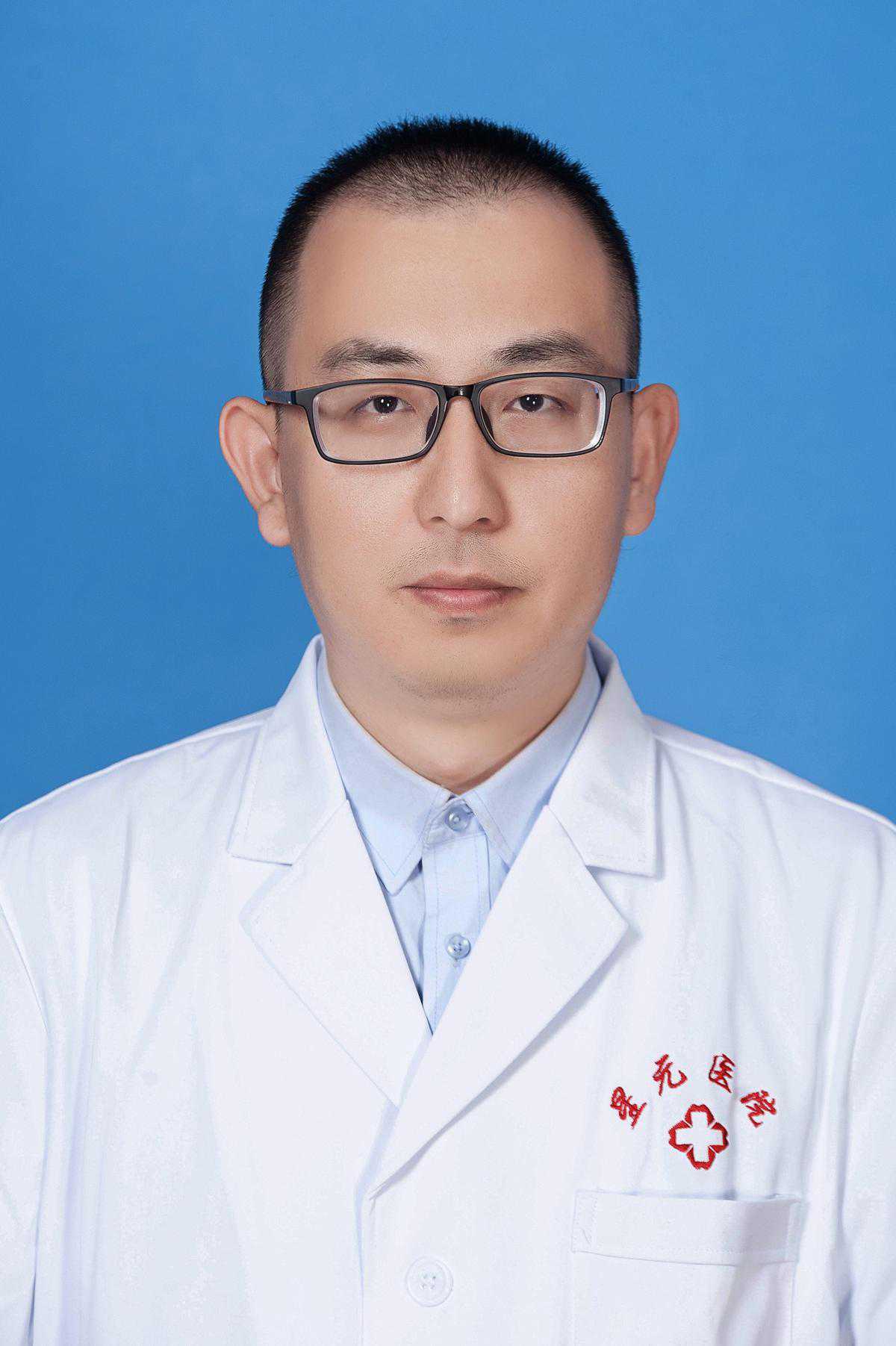 陈伟强.jpg